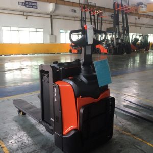 xe nâng tay điện